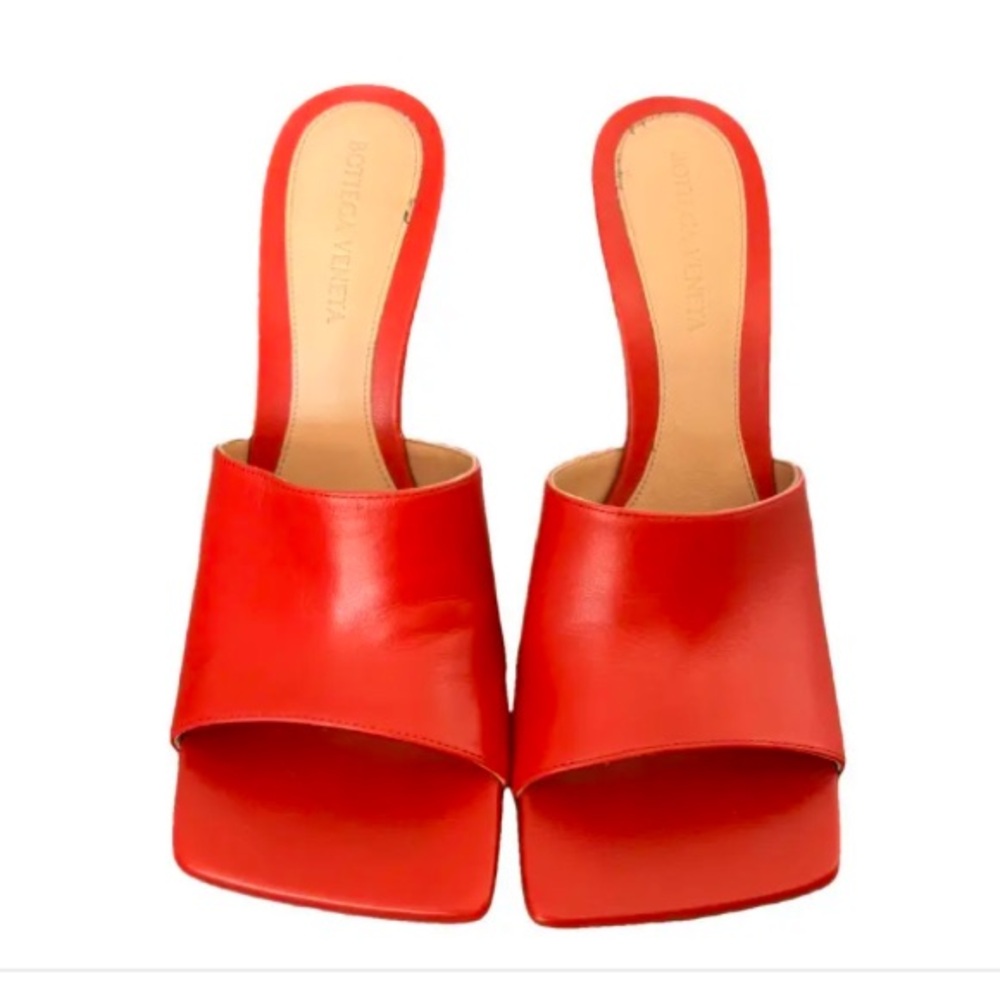 Bottega Veneta Lambskin Sunburst Stretch Heeled Mule